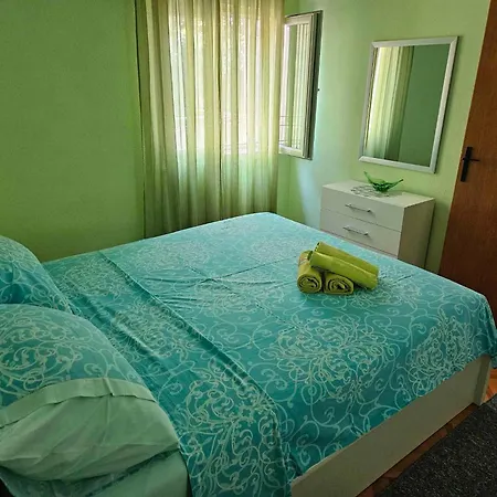 Vakantiehuis In - Insel Ciovo 6128 Slatine